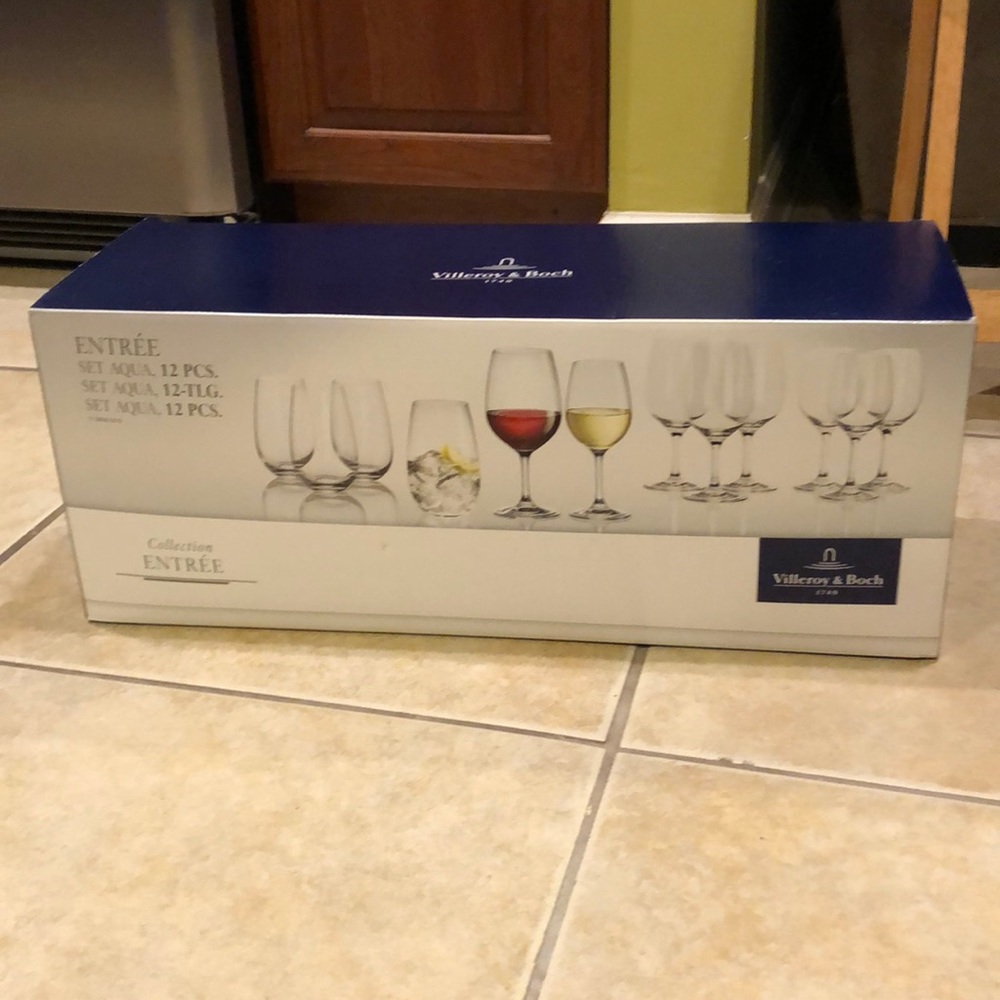 Villeroy & Boch 12 piece crystal glass set